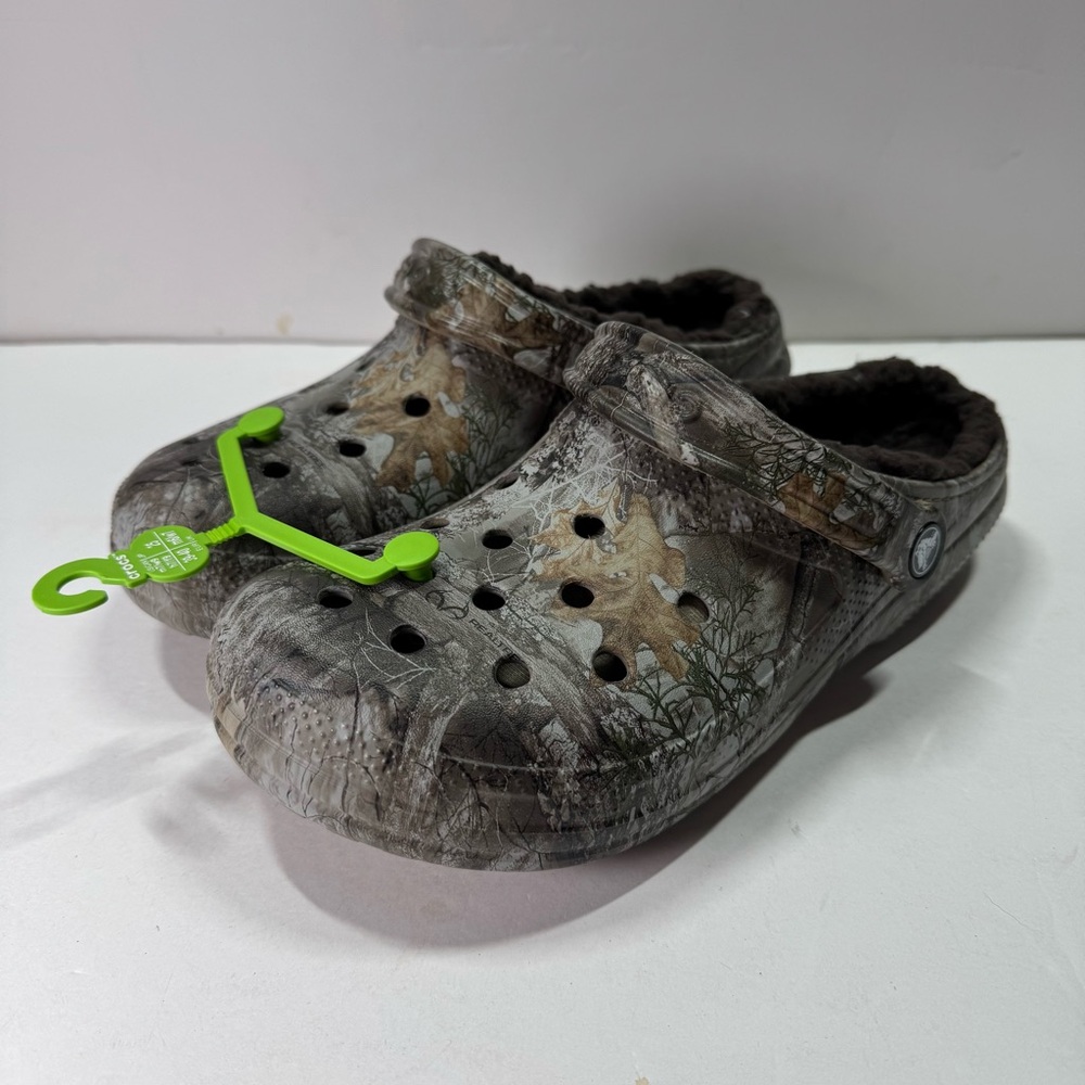 NEW Crocs Classic Lined Realtree Edge Camo Clog Chocolate Men 7 Women 9